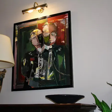 Arts Club & Hotell 3*